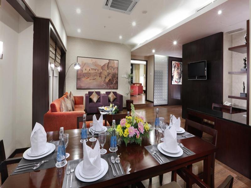 Grand Candi Hotel Semarang Exterior foto